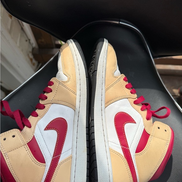 Nike Air Jordan High-Top Sneakers - Picture 8 of 8